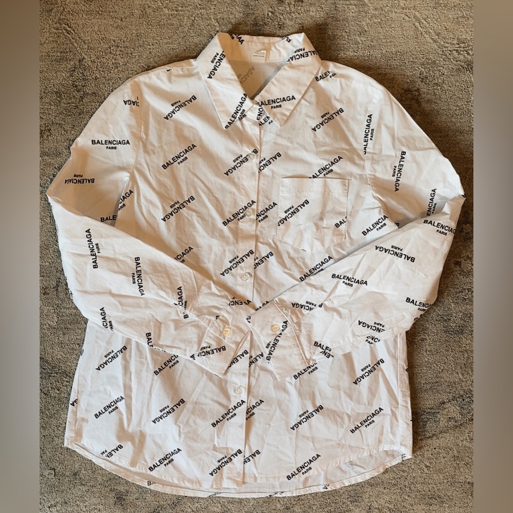 BALENCIAGA print black and white graphic button down by Apple size Small